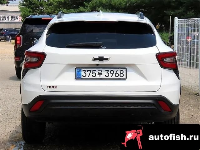 Chevrolet (GM Daewoo) Trax Trax Crossover 2026 года - вид 4
