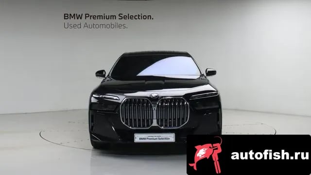 BMW 7-Series 7 Series (G70) 2025 года - вид 3