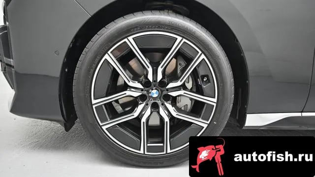 BMW 7-Series 7 Series (G70) 2025 года - вид 5