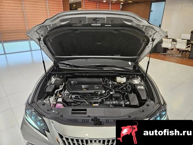 Lexus ES ES300h 7th generation 2025 года - вид 6