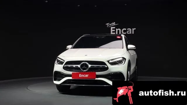 Mercedes-Benz GLA-Class GLA - Class H247 2023 года - вид 3