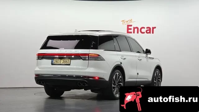 Lincoln Aviator Aviator 2nd generation 2022 года - вид 2