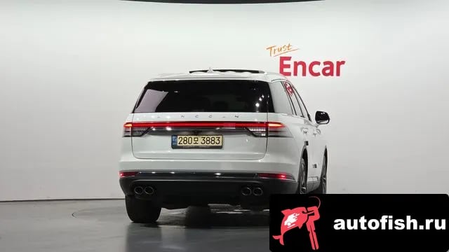 Lincoln Aviator Aviator 2nd generation 2022 года - вид 4