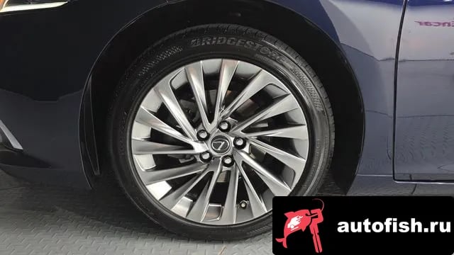 Lexus ES ES300h 7th generation 2021 года - вид 5