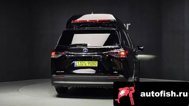 Toyota Sienna Siena 4th Generation 2025 года - вид 4