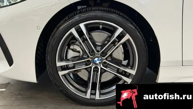 BMW 1-Series 1 Series (F40) 2023 года - вид 5