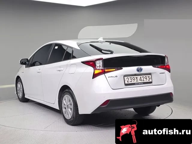 Toyota Prius Prius 4th Generation 2022 года - вид 2
