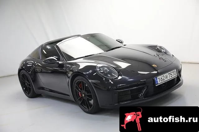 Porsche 911 911 (992) 2023 года - вид 2