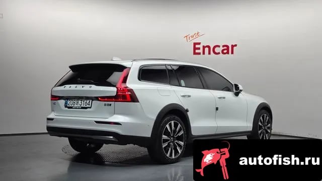 Volvo V60 V60 Cross-country 2nd Generation 2024 года - автомобиль из Южной Кореи