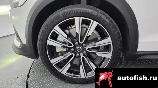 Volvo V60 V60 Cross-country 2nd Generation 2024 года - вид 4