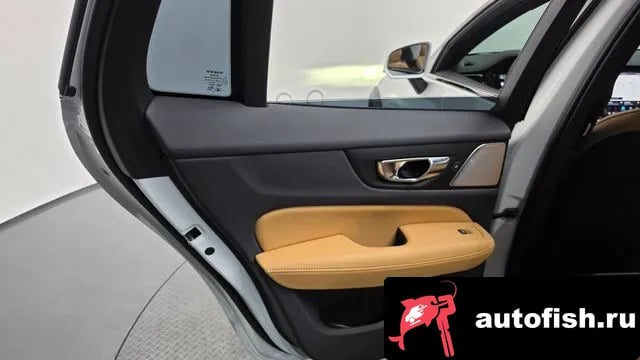 Volvo V60 V60 Cross-country 2nd Generation 2024 года - похожие автомобили