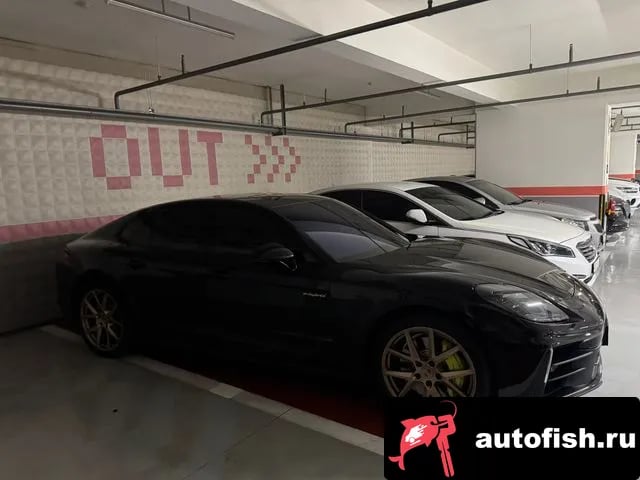 Porsche Panamera Panamera (976) 2025 года - вид 2