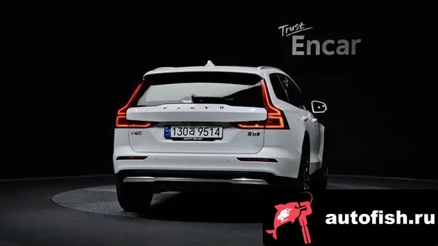 Volvo V60 V60 Cross-country 2nd Generation 2024 года - вид 3