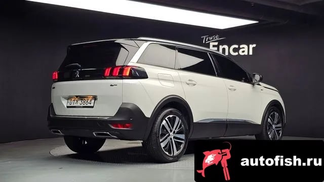 Peugeot 5008 5008 second generation 2018 года - вид 2