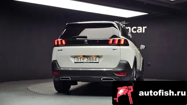Peugeot 5008 5008 second generation 2018 года - вид 4