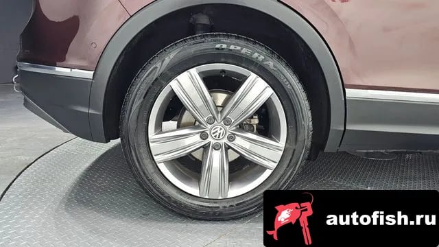 Volkswagen Tiguan Tiguan second Generation 2018 года - вид 4