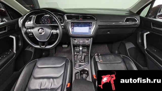 Volkswagen Tiguan Tiguan second Generation 2018 года - вид 6