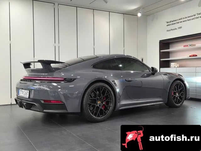 Porsche 911 911 (992) 2025 года - вид 2
