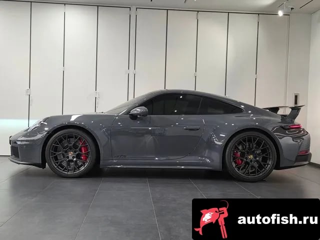 Porsche 911 911 (992) 2025 года - вид 6