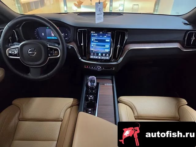 Volvo V60 V60 Cross-country 2nd Generation 2025 года - похожие автомобили