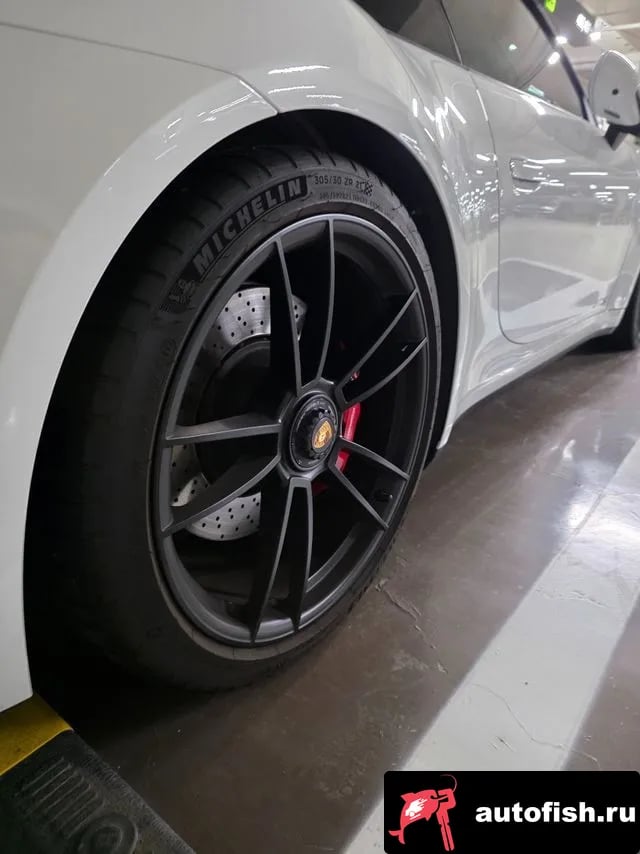 Porsche 911 911 (992) 2023 года - вид 5