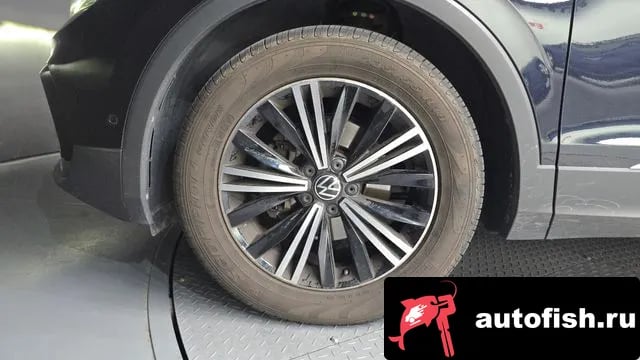 Volkswagen Tiguan Tiguan second Generation 2021 года - вид 5