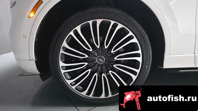 Lincoln Aviator Aviator 2nd generation 2022 года - вид 5