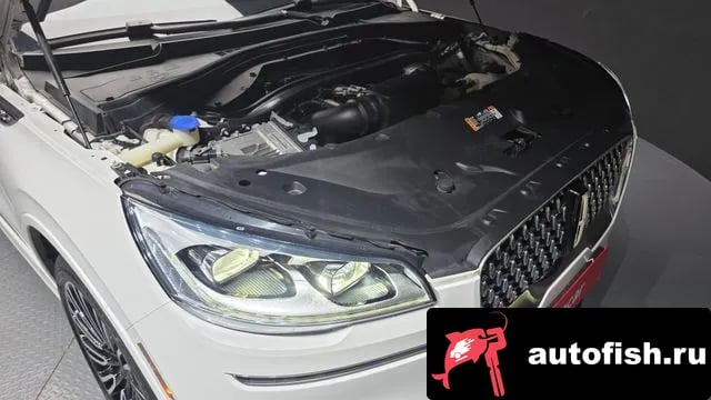 Lincoln Aviator Aviator 2nd generation 2022 года - вид 6