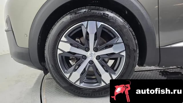 Peugeot 5008 5008 second generation 2018 года - вид 5