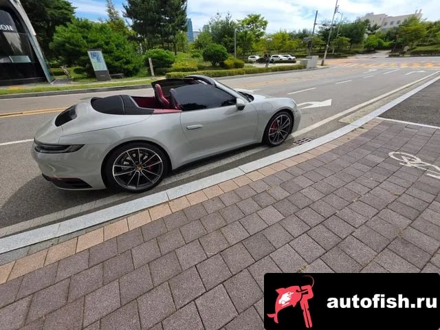 Porsche 911 911 (992) 2021 года - вид 2