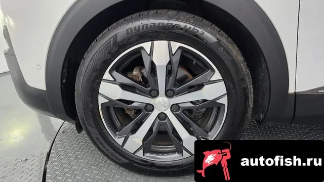 Peugeot 5008 5008 second generation 2018 года - вид 5