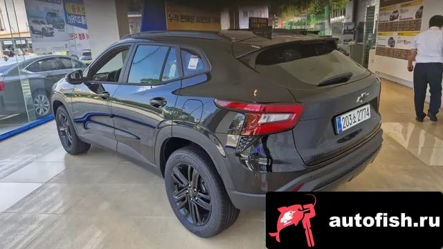 Chevrolet (GM Daewoo) Trax Trax Crossover 2026 года - вид 2