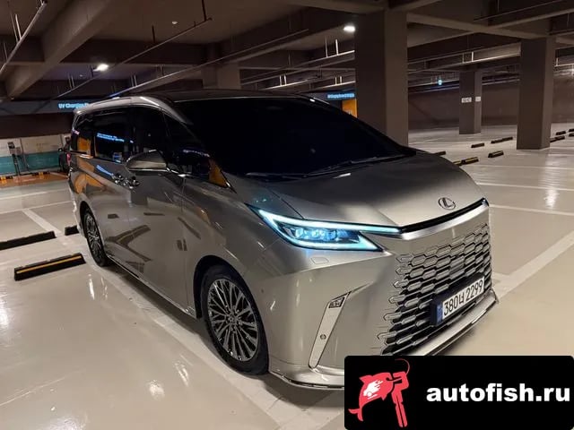 Lexus LM LM Second Generation 2025 года - похожие автомобили