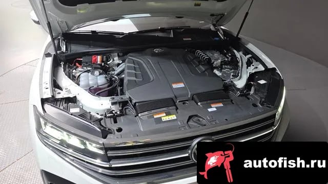 Volkswagen Touareg Tuareg 3rd generation 2025 года - вид 6
