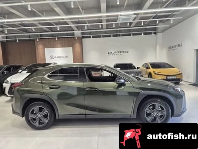 Lexus UX UX300h 2025 года - вид 2