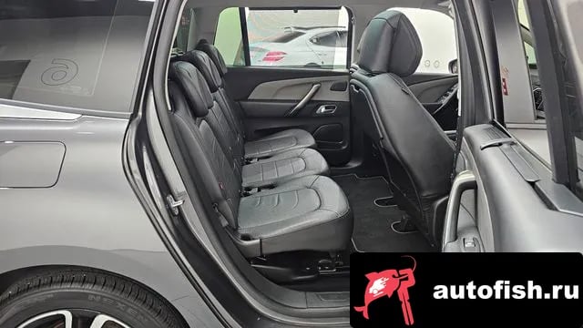 Citroen-DS C4 SpaceTourer Grand C4 Spacetourer 2021 года - похожие автомобили