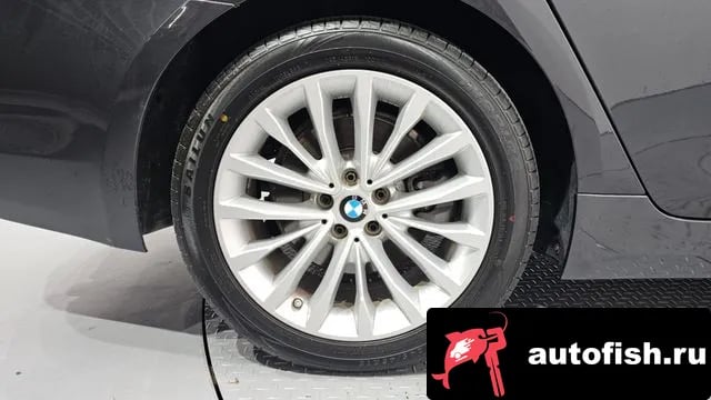 BMW 5-Series 5 Series (G30) 2018 года - вид 5
