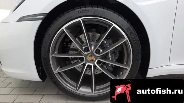 Porsche 911 911 (992) 2024 года - вид 5