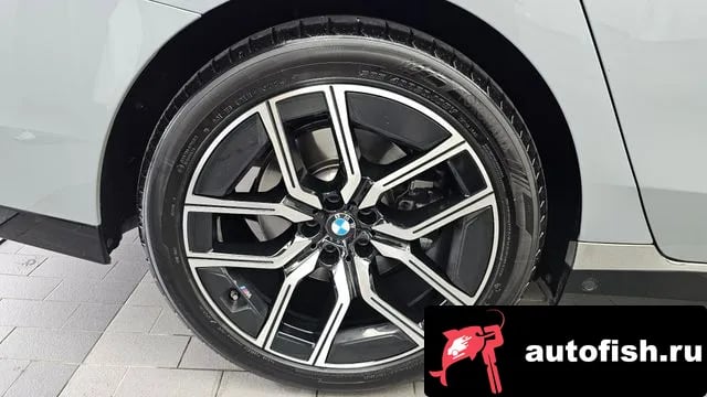 BMW 7-Series 7 Series (G70) 2025 года - вид 5