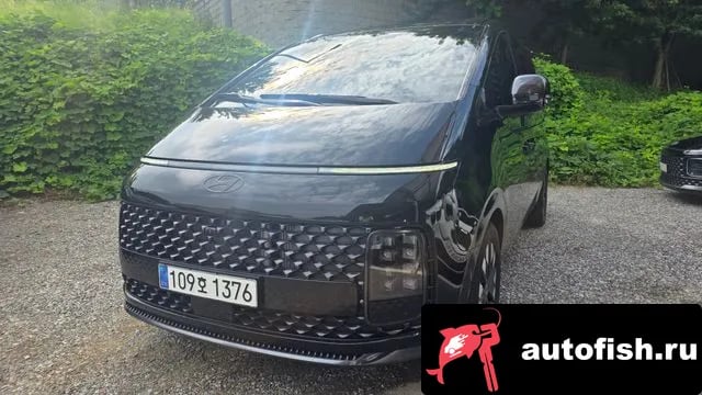 Hyundai Staria Staria 2025 года - похожие автомобили