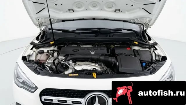 Mercedes-Benz GLA-Class GLA - Class H247 2021 года - вид 6