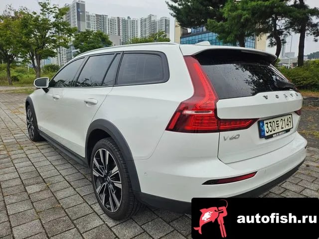 Volvo V60 V60 Cross-country 2nd Generation 2021 года - вид 6