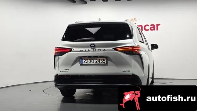 Toyota Sienna Siena 4th Generation 2025 года - вид 4