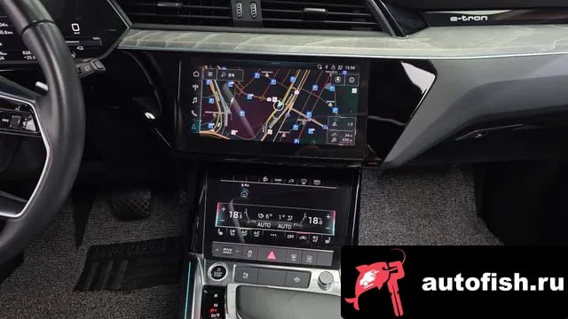 Audi e-tron e-Tron 2022 года - похожие автомобили