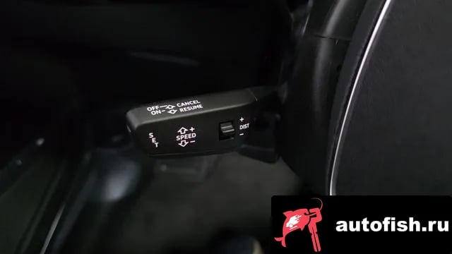 Audi e-tron e-Tron 2022 года - похожие автомобили