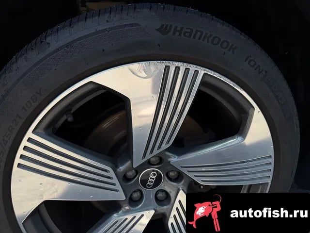 Audi e-tron e-Tron 2021 года - вид 4