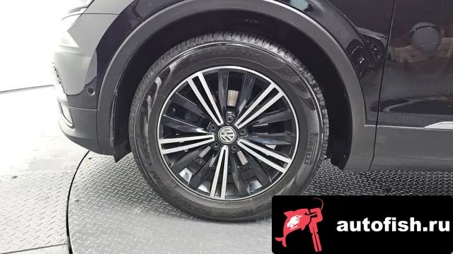 Volkswagen Tiguan Tiguan second Generation 2019 года - вид 5