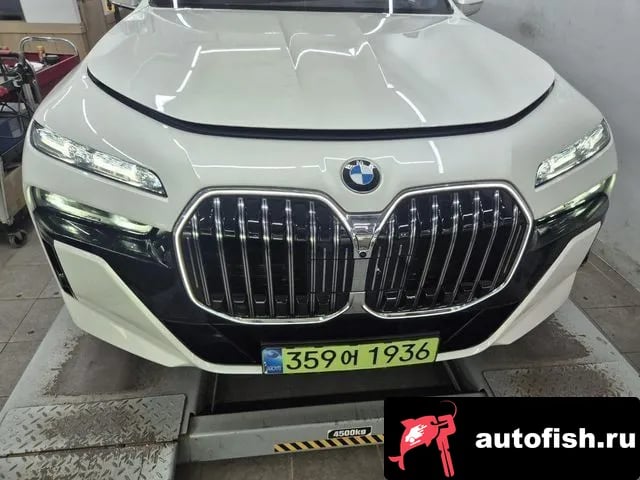 BMW 7-Series 7 Series (G70) 2026 года - похожие автомобили