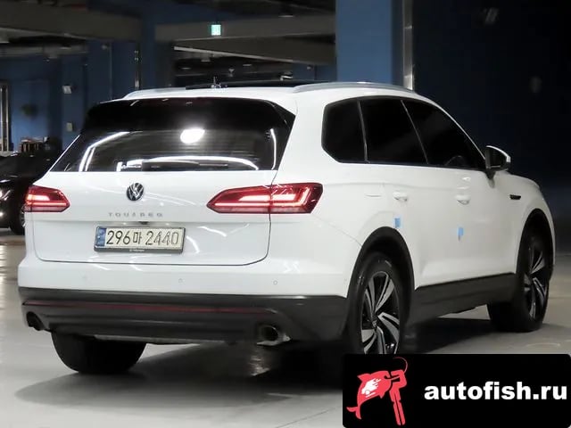 Volkswagen Touareg Tuareg 3rd generation 2020 года - вид 2