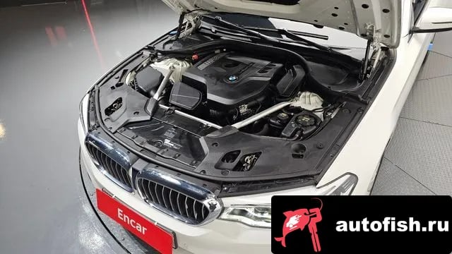 BMW 5-Series 5 Series (G30) 2018 года - вид 6
